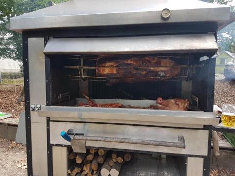 Spanferkel im Grill Ferialis 2019