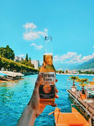 Corona-Bier, © by Oleg Magni, free by PEXELS